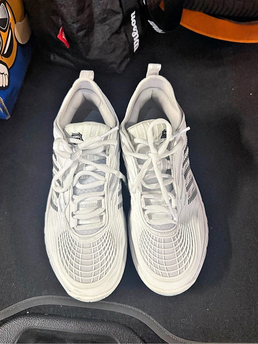 K-Swiss women’s tennis shoes in White